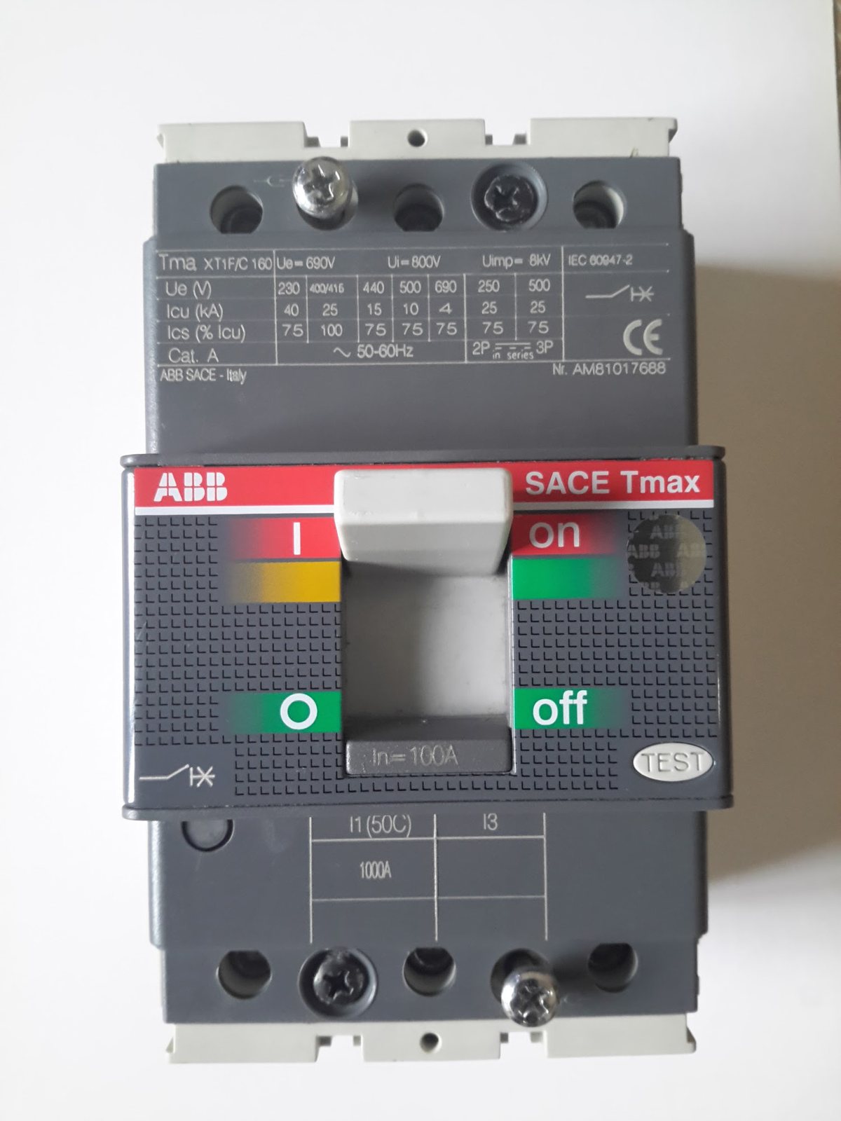 MCCB — قاطع دائرة مصبوب الغلاف — ABB · Schneider Electric · Merlin Gerin