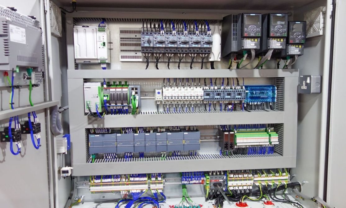 Relay & Control Panels manufactured by Al Misbah Al Sehri, Dubai